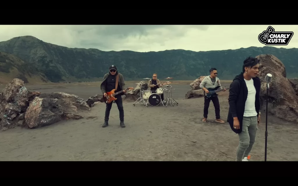Lirik Lagu Tujuh Tahun - Setia Band x Pepep ST12